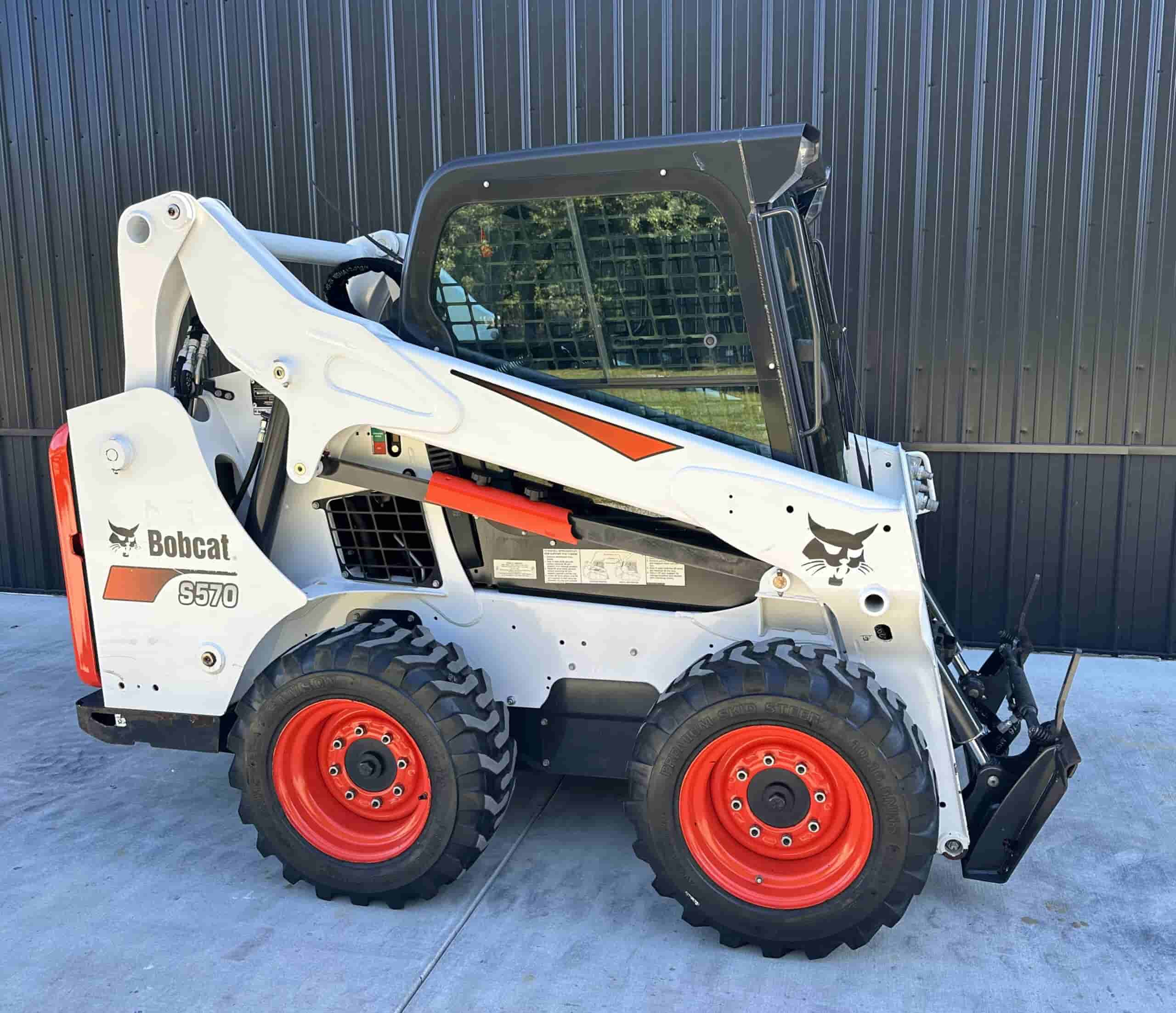 2020 BOBCAT S570
